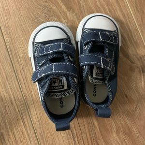 Converse baby shoes size 3